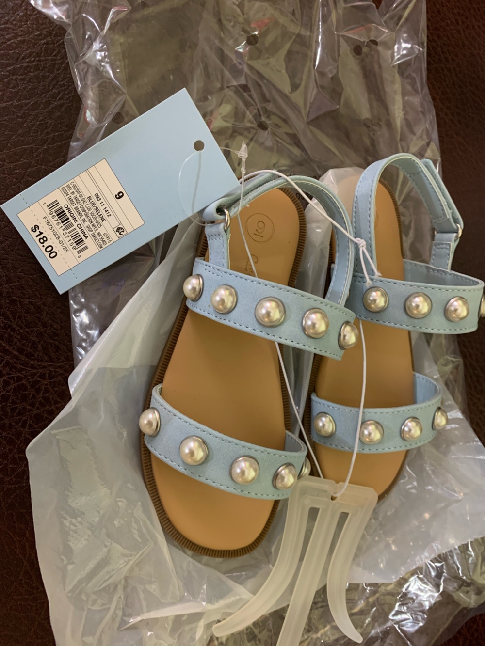 Cat & Jack NWT’s toddler girl’s size 9 sandals